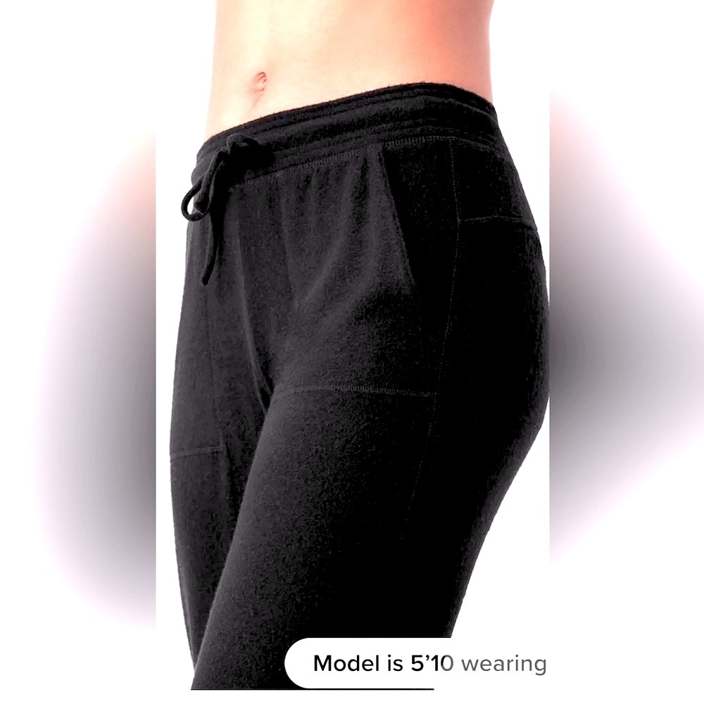 Alo Yoga pants